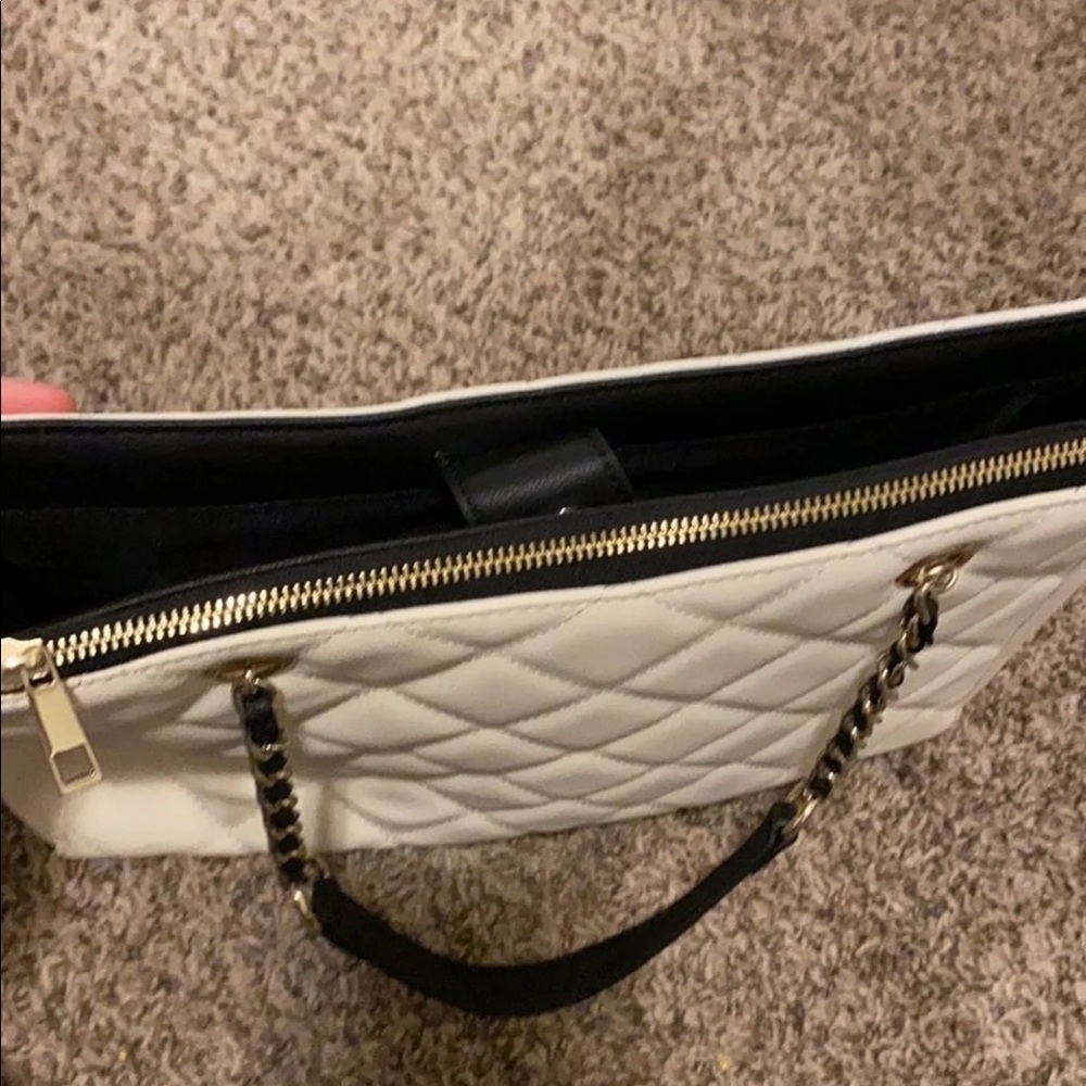 Purse - Picture 2 of 2